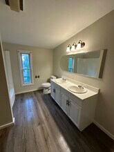 24 Malvern St, Unit 2 in Manchester, NH - Building Photo - Building Photo