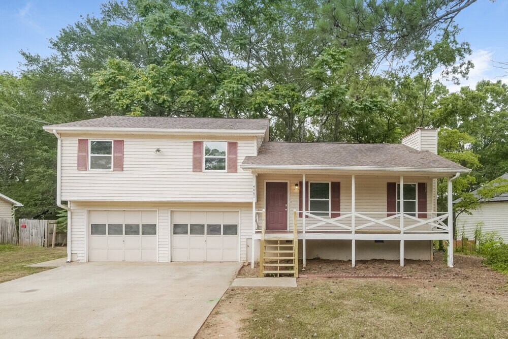 4061 Wylie Ln in Powder Springs, GA - Building Photo
