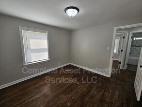 5012 Jefferson St in Gary, IN - Building Photo - Building Photo