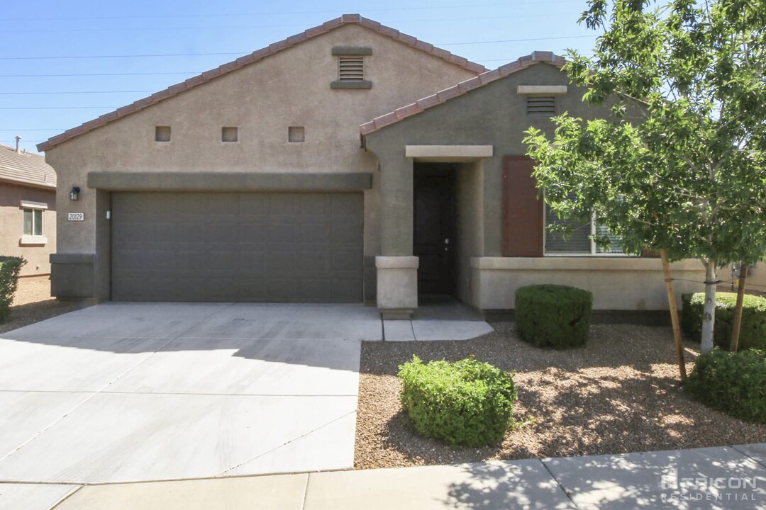 20129 N Herbert Ave in Maricopa, AZ - Building Photo