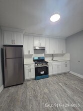 30 Cliff St in Yonkers, NY - Building Photo - Building Photo