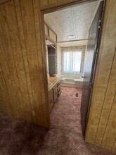 2040 Devlin Ave in Kingman, AZ - Foto de edificio - Building Photo