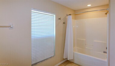 317 NE 10th Terrace in Cape Coral, FL - Building Photo - Building Photo