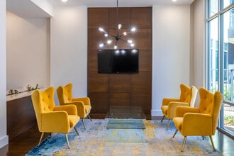 Century Medical District in Dallas, TX - Foto de edificio - Interior Photo