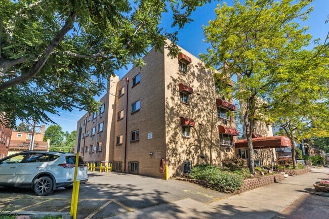 1243 N Washington St-Unit -408 in Denver, CO - Building Photo - Building Photo