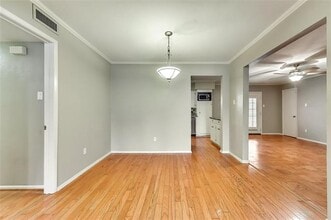5811 E University Blvd in Dallas, TX - Building Photo - Building Photo