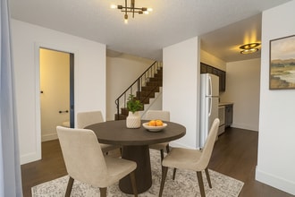 30 Emery Way in Longmont, CO - Foto de edificio - Building Photo