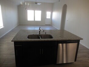 1100 Summer Night Pl in Horizon City, TX - Building Photo - Building Photo