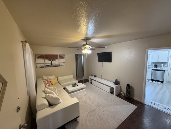 1215 E Beverly St in Ada, OK - Building Photo - Building Photo