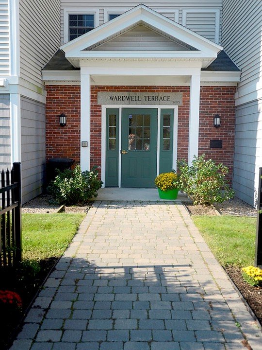 Wardwell Terrace in Saco, ME - Building Photo