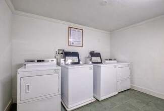 15 North Beacon St, Unit 303 in Boston, MA - Building Photo - Building Photo