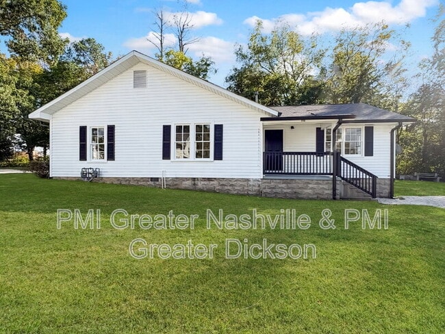 property at 105 W Ray St