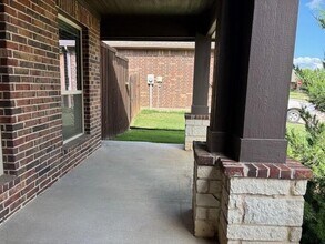 8821 Cassidy Ln in Aubrey, TX - Foto de edificio - Building Photo