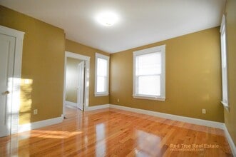 10 Treadway Rd, Unit 3 in Boston, MA - Building Photo - Building Photo