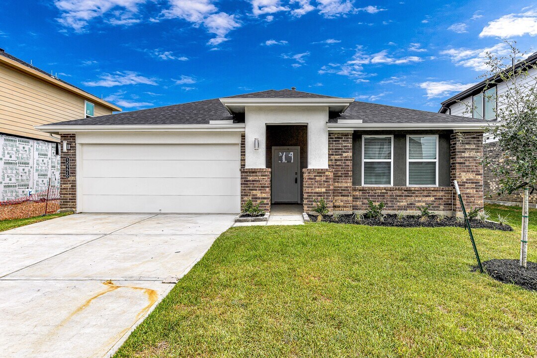 30226 Belgrade Pk Ln in Katy, TX - Building Photo