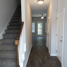 652 Pippin Dr in Nashville, TN - Foto de edificio - Building Photo