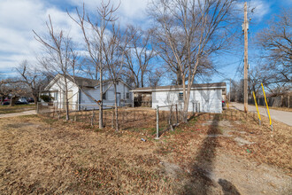 2016 W May St in Wichita, KS - Building Photo - Building Photo