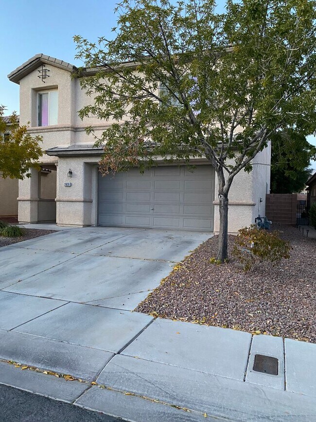 2820 Dowitcher Ave in North Las Vegas, NV - Building Photo - Building Photo
