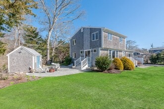 26 Mattakiset Rd in Mattapoisett, MA - Building Photo - Building Photo