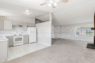 19125 E Oberlin Dr in Aurora, CO - Building Photo - Building Photo