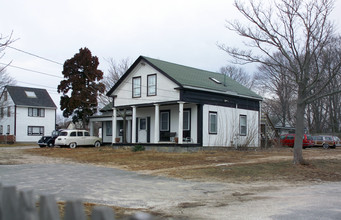 44-66 Pleasant St in Hyannis, MA - Building Photo - Building Photo