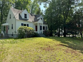 28 North Ave in North Haven, CT - Building Photo - Building Photo