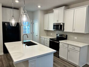 785 Long Run in Liberty Hill, TX - Building Photo - Building Photo