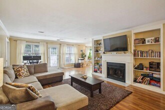 4 Plantation Dr NE in Atlanta, GA - Building Photo - Building Photo