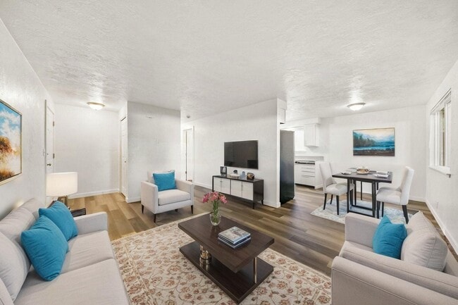 5495 A St in Springfield, OR - Building Photo - Building Photo