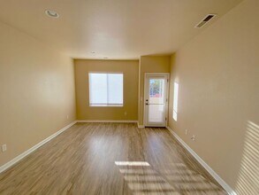 185 Hillcrest Dr in Reno, NV - Foto de edificio - Building Photo