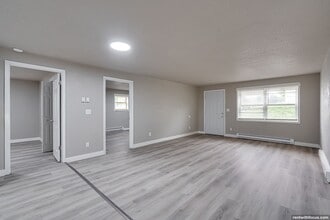 100 W 4th St in Kaukauna, WI - Building Photo - Building Photo