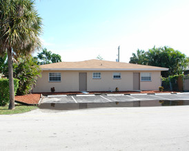 Briarwood in Lauderhill, FL - Building Photo - Building Photo