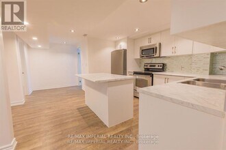 388 Becker Rd in Richmond Hill, ON - Building Photo - Building Photo