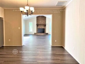812 E John St in Matthews, NC - Building Photo - Building Photo