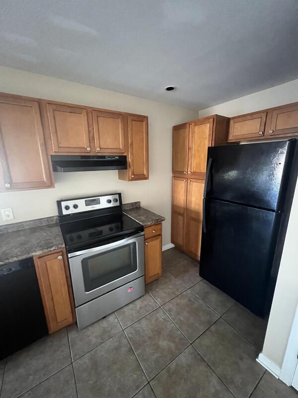 210 W Genie St in Chalmette, LA - Building Photo - Building Photo