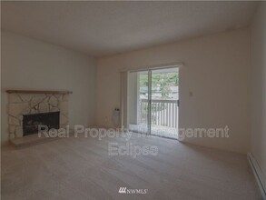 14517 NE 40th St in Bellevue, WA - Building Photo - Building Photo
