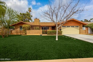 1010 E Loyola Dr in Tempe, AZ - Building Photo