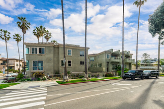 100-106 Paseo De La Playa in Redondo Beach, CA - Building Photo - Building Photo