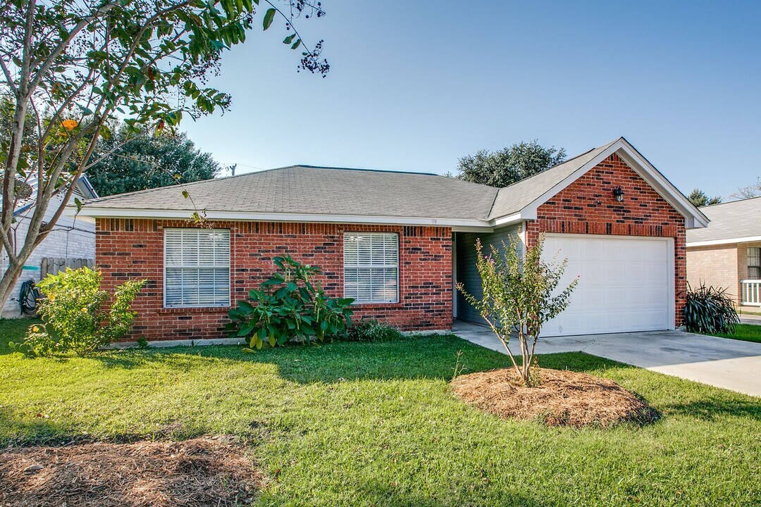 314 Channing Ave in San Antonio, TX - Building Photo