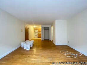 90 Gardner St in Boston, MA - Building Photo - Building Photo