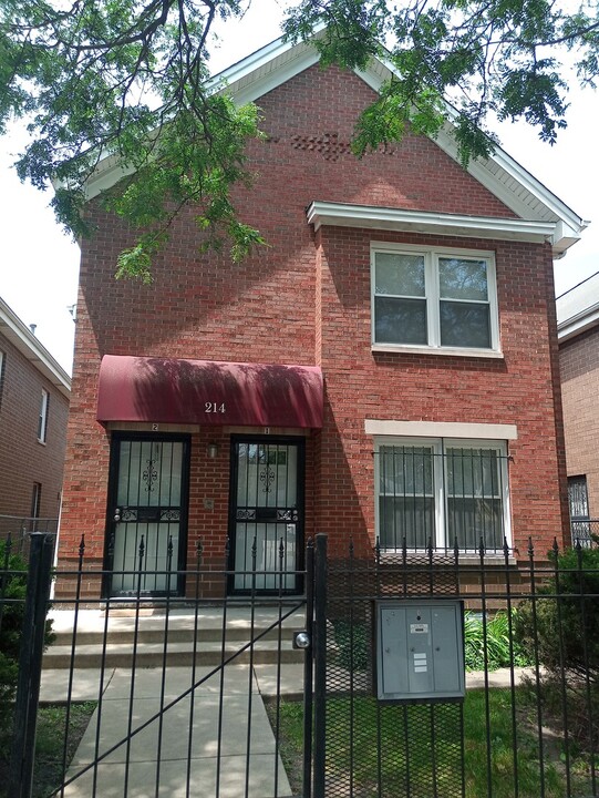 214 S Leavitt St in Chicago, IL - Foto de edificio