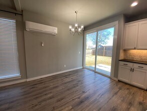 303 S Atoka Ave in Coweta, OK - Building Photo - Building Photo