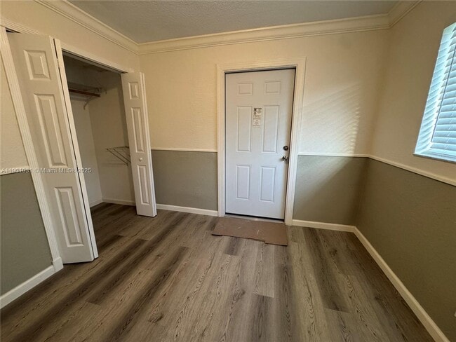 8985 SW 21st Terrace in Miami, FL - Building Photo - Building Photo