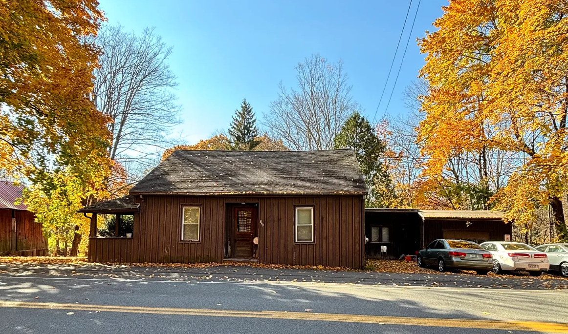 126 Bridge St in Amherst, MA - Foto de edificio