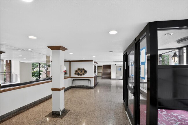 105-24 63rd Dr in Queens, NY - Building Photo - Building Photo