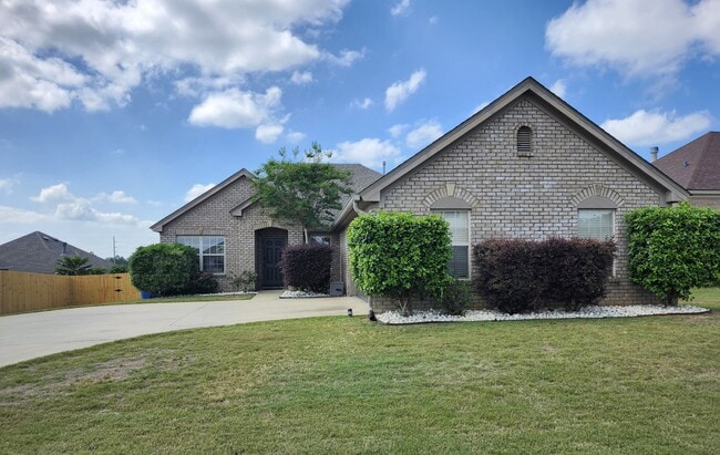 2018 Chancellor Ridge Rd in Prattville, AL - Building Photo - Building Photo