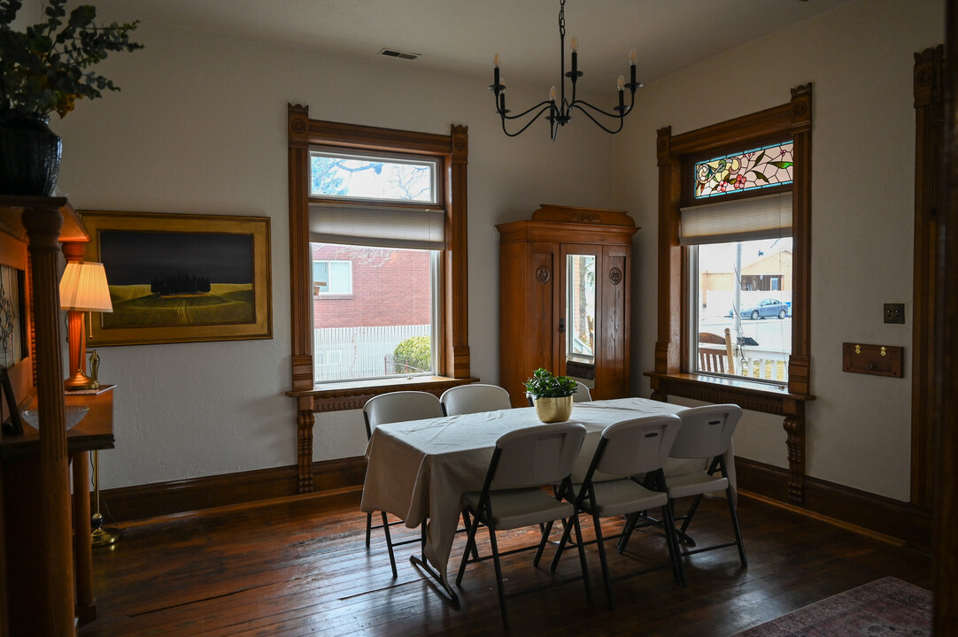 724 N 700 E in Lehi, UT - Building Photo