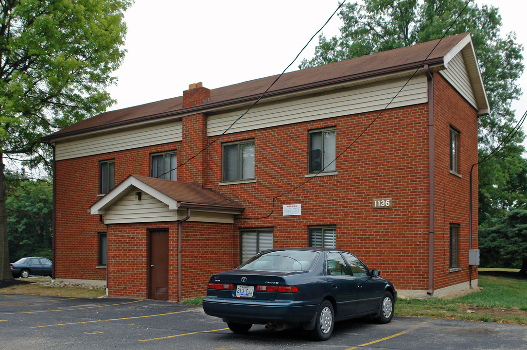 1136-1138 Cedar Ridge Ln in Covington, KY - Foto de edificio