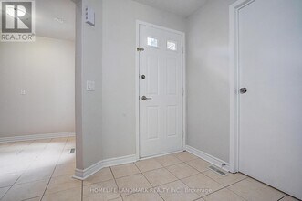 48 Green Spring Dr in Toronto, ON - Building Photo - Building Photo