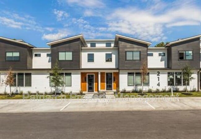 214 Lynn Dr in Bryan, TX - Building Photo - Building Photo